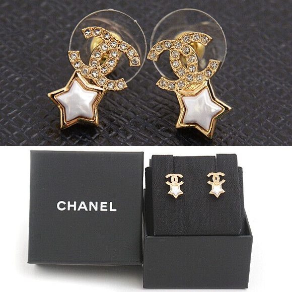 CHANEL Earrings CC Rhinestone Star COCO Gold GP Stud B24C - Picture 6 of 8